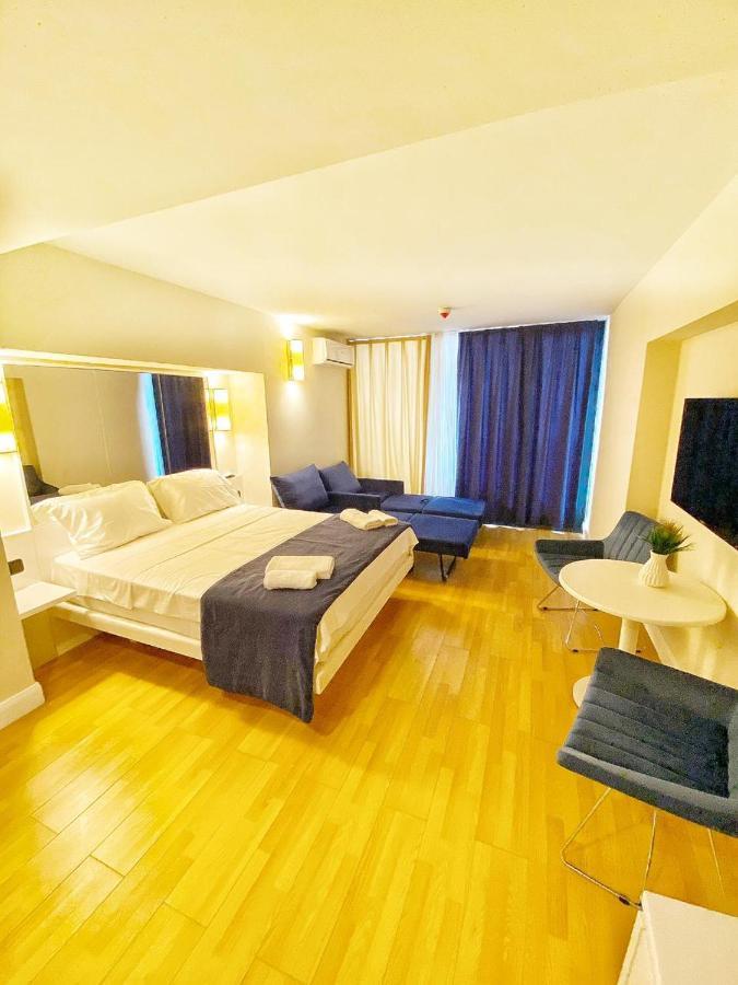 Apartments Batumi Studio V Екстер'єр фото