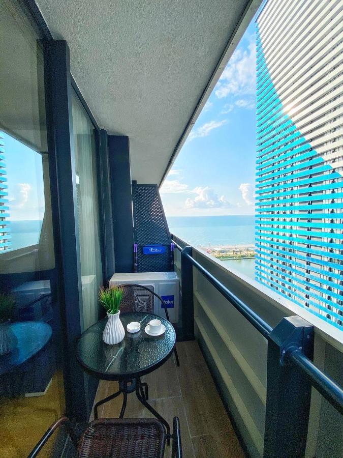 Apartments Batumi Studio V Екстер'єр фото