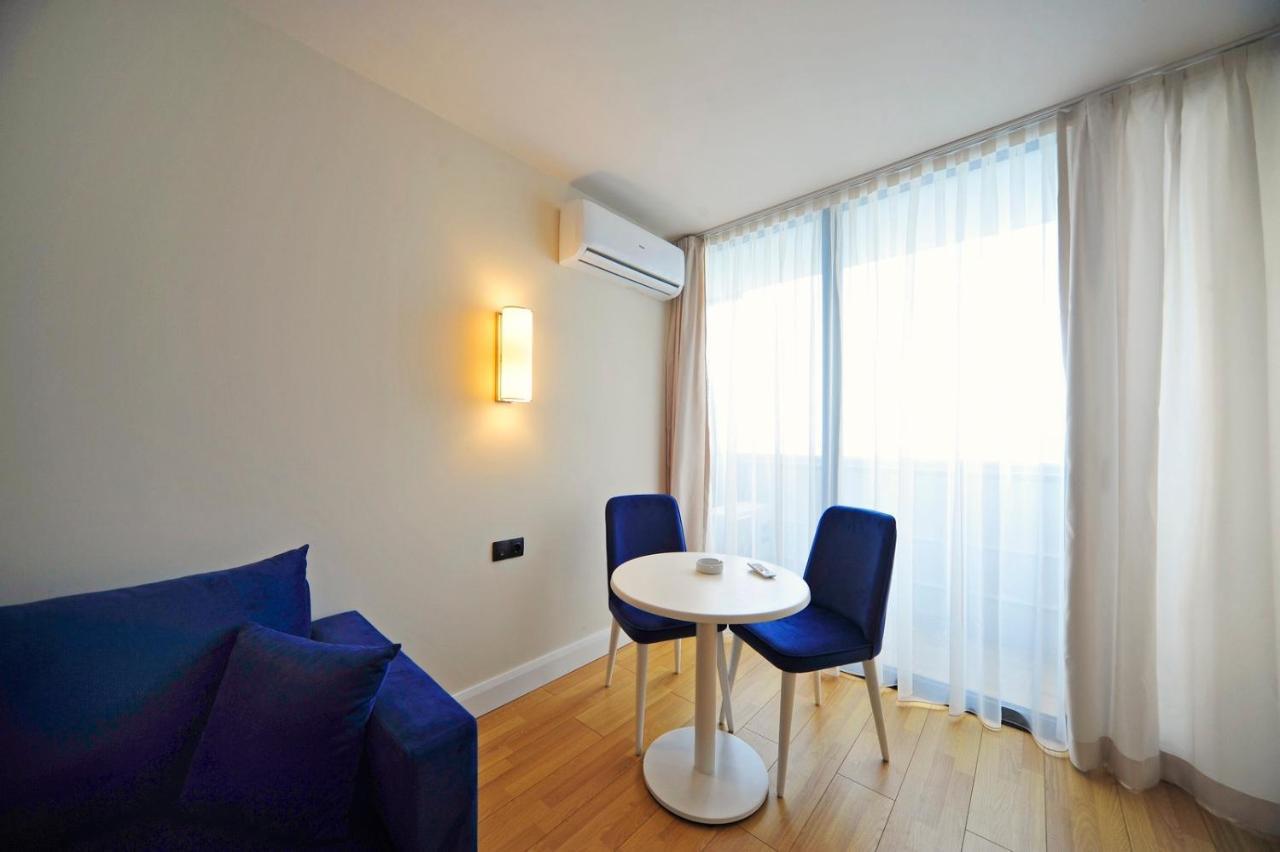 Apartments Batumi Studio V Екстер'єр фото