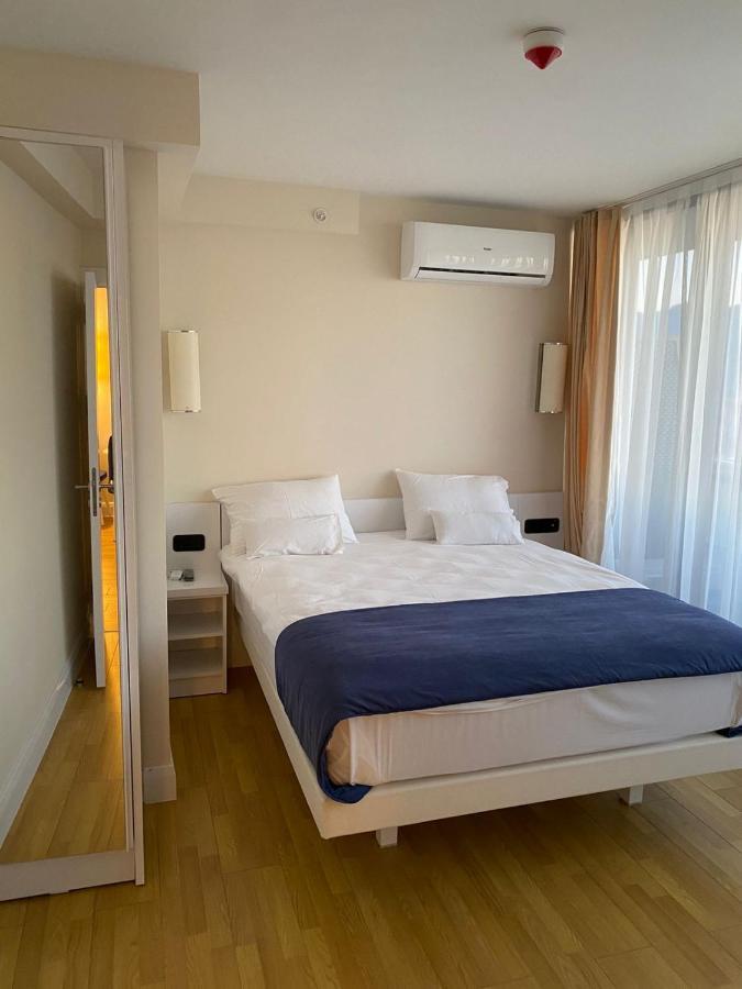 Apartments Batumi Studio V Екстер'єр фото