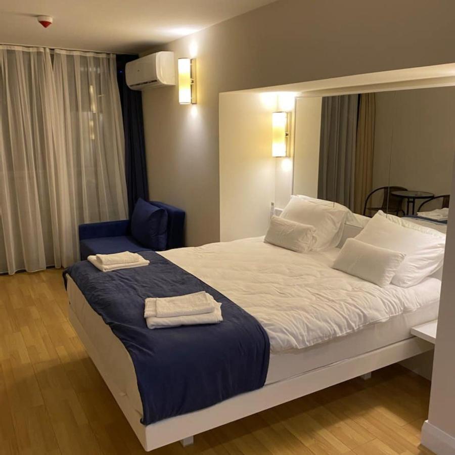 Apartments Batumi Studio V Екстер'єр фото